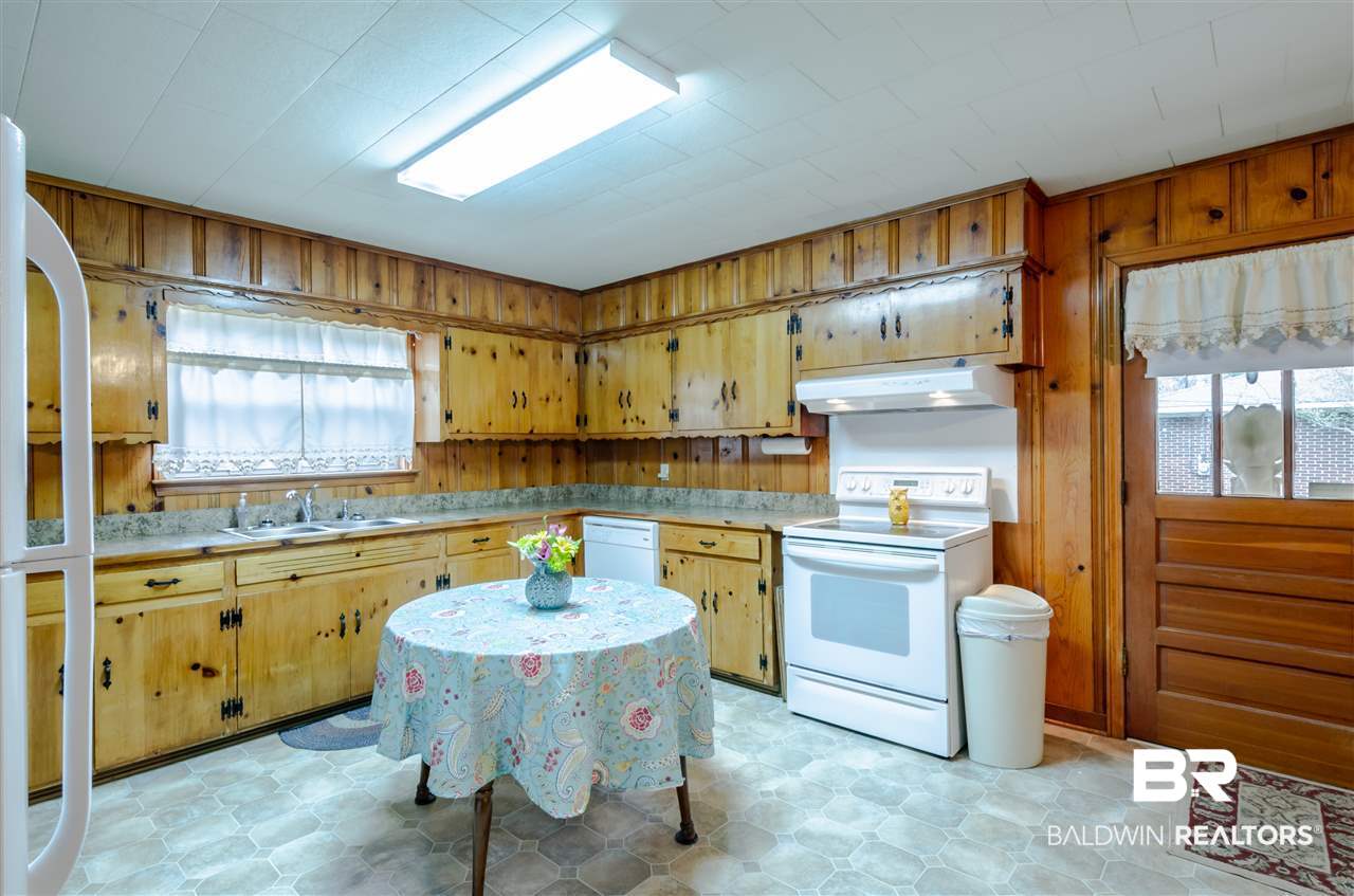 309 South Hummingbird Drive Satsuma, AL 36572 - Photo 19 of 29