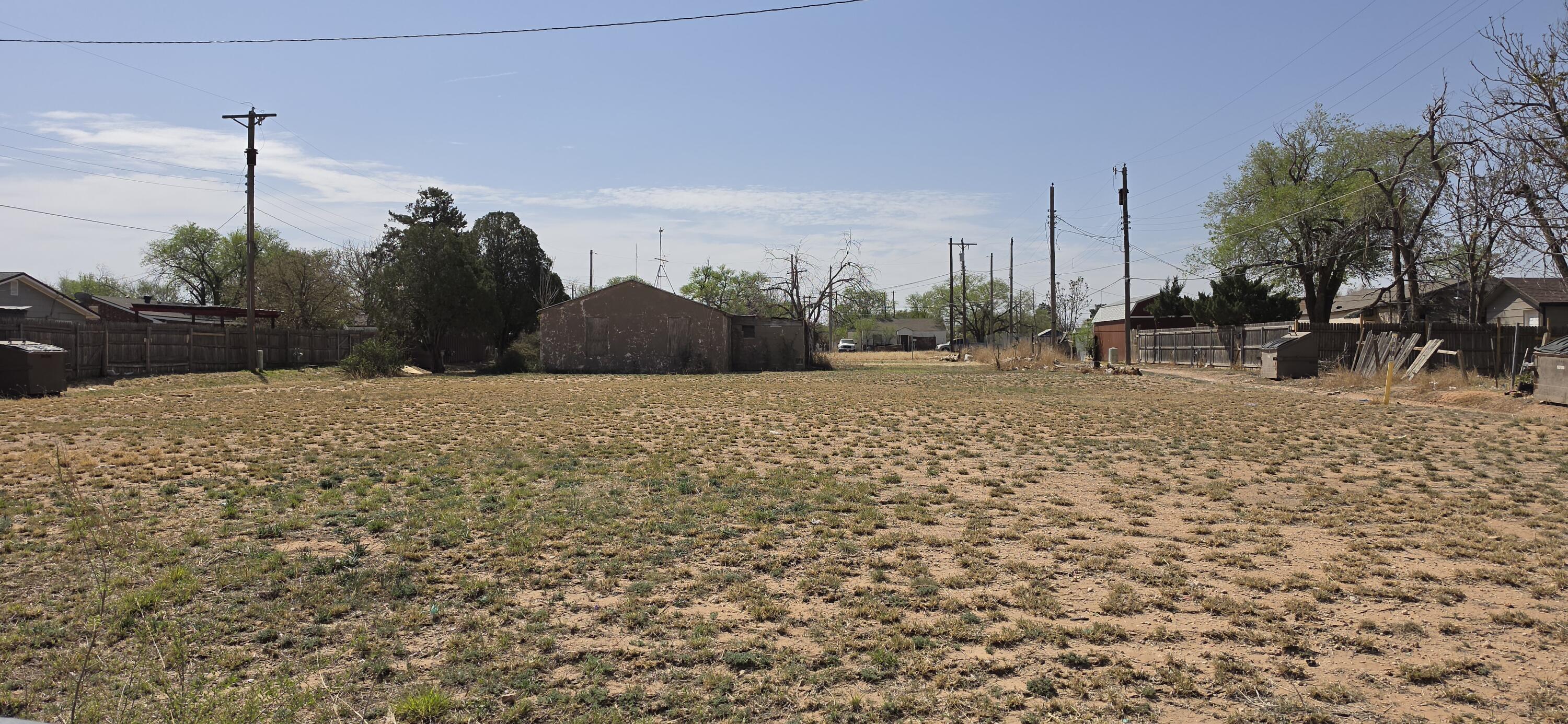 606 36th Street Lubbock, TX 79404 - Photo 2 of 2 a view of a outdoor space