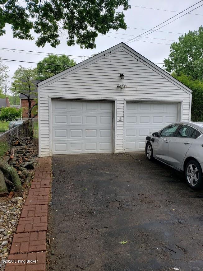 204 Alcott Road Louisville, KY 40207 - Photo 47 of 48 all garage1