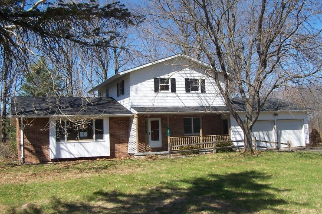 6891 Riverside Drive Mount Pleasant, MI 48858 - Photo 1 of 23 100_6064