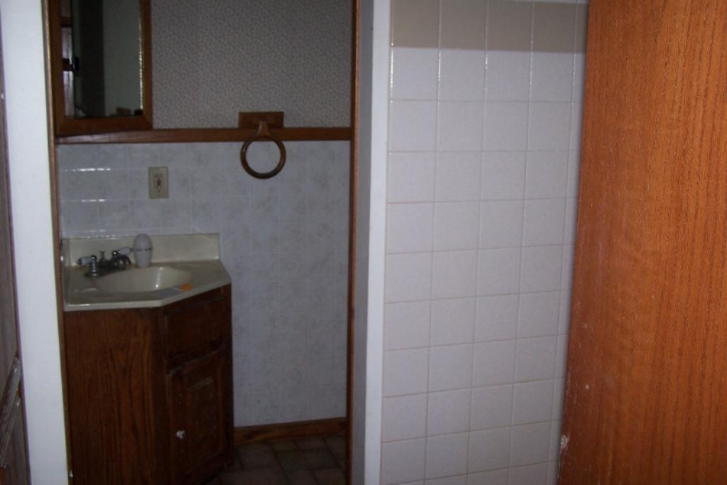 6891 Riverside Drive Mount Pleasant, MI 48858 - Photo 9 of 23 100_6068