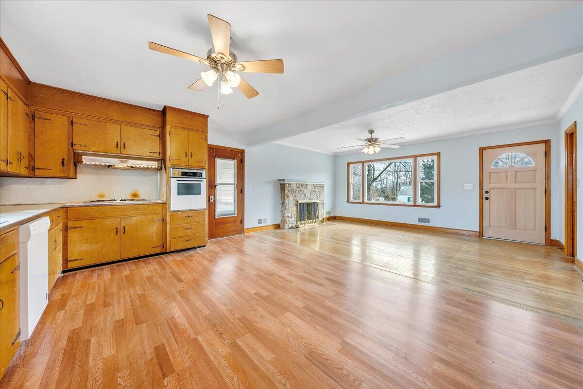 1090 Garner Road Vinton, VA 24179 - Photo 8 of 23 a view of a kitchen with stove and cabinets