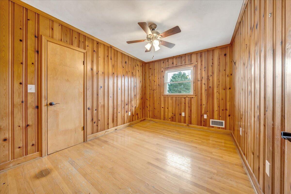1090 Garner Road Vinton, VA 24179 - Photo 10 of 23 a view of an empty room with a window