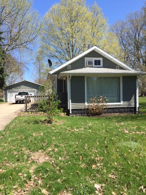 4663 Coloma North Road Coloma, MI 49038 - Photo 1 of 12 IMG_1798 (1)