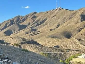 a view of a fan
