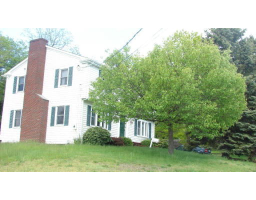 24 Mathew Road Tiverton, RI 02878 - Photo 3 of 10