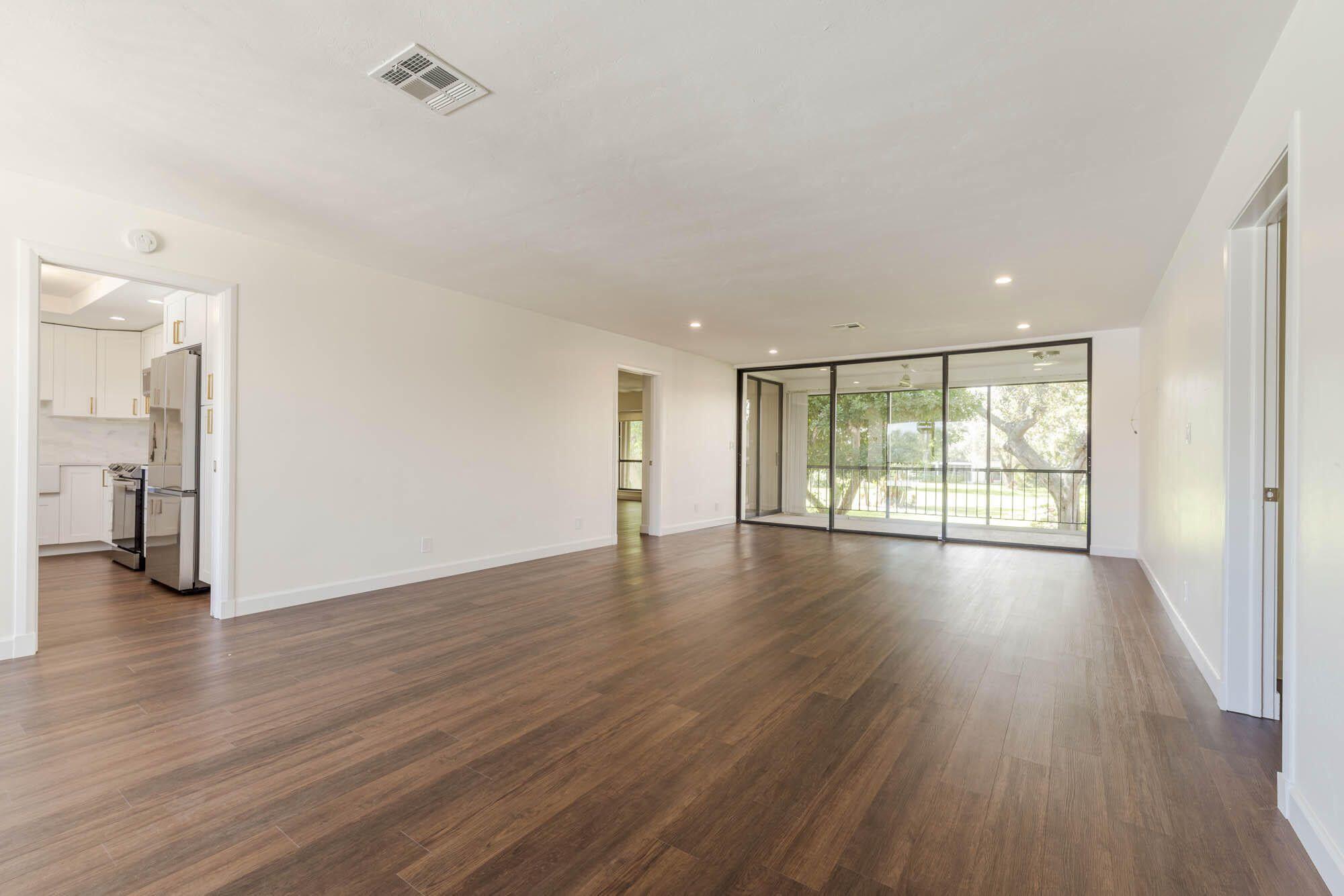 11 Concourse Drive, Unit D Jupiter, FL 33469 - Photo 8 of 9 Living Room