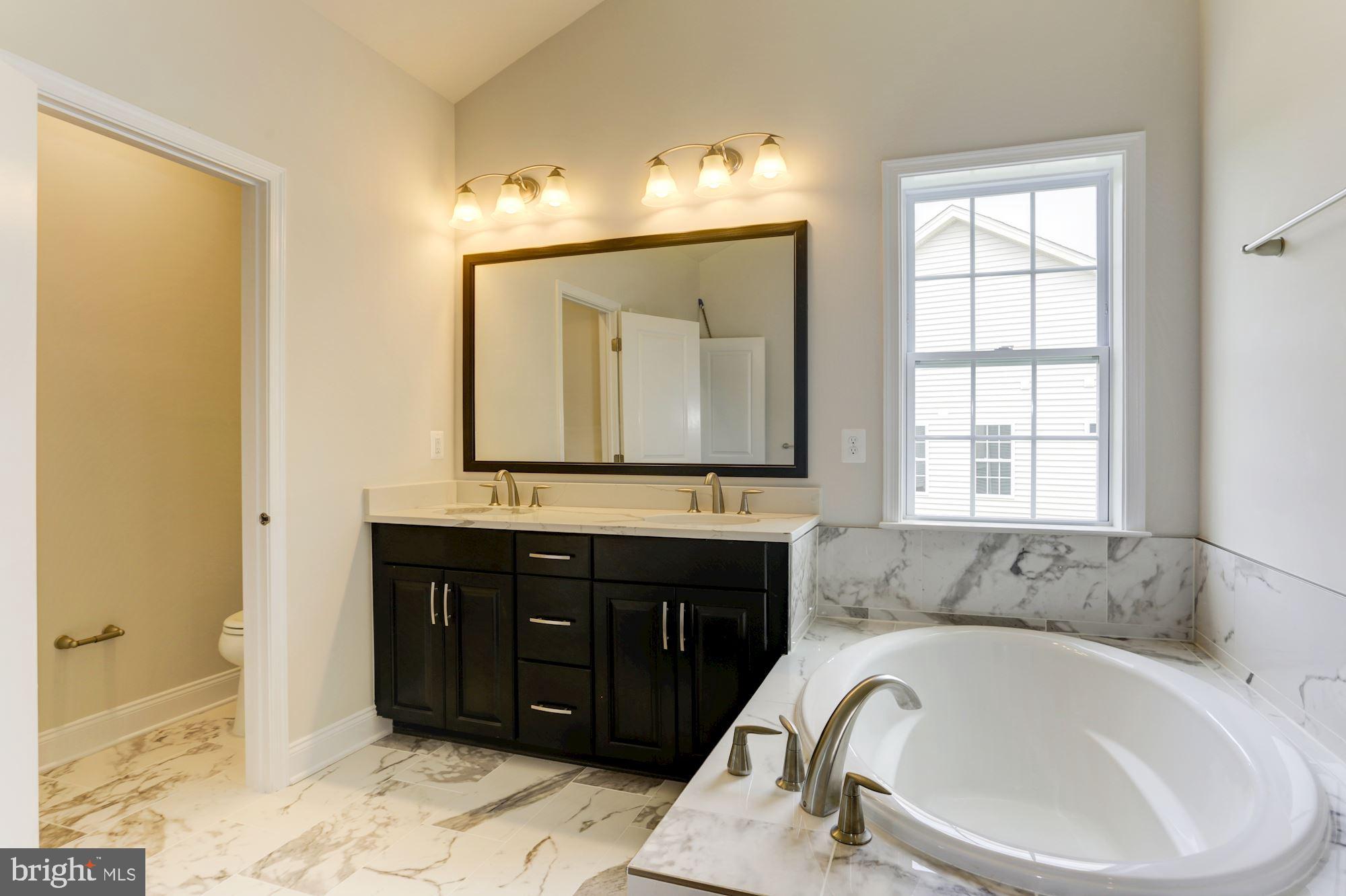 734 Dowers Road Abingdon, MD 21009 - Photo 27 of 42 Irvine Master Bath