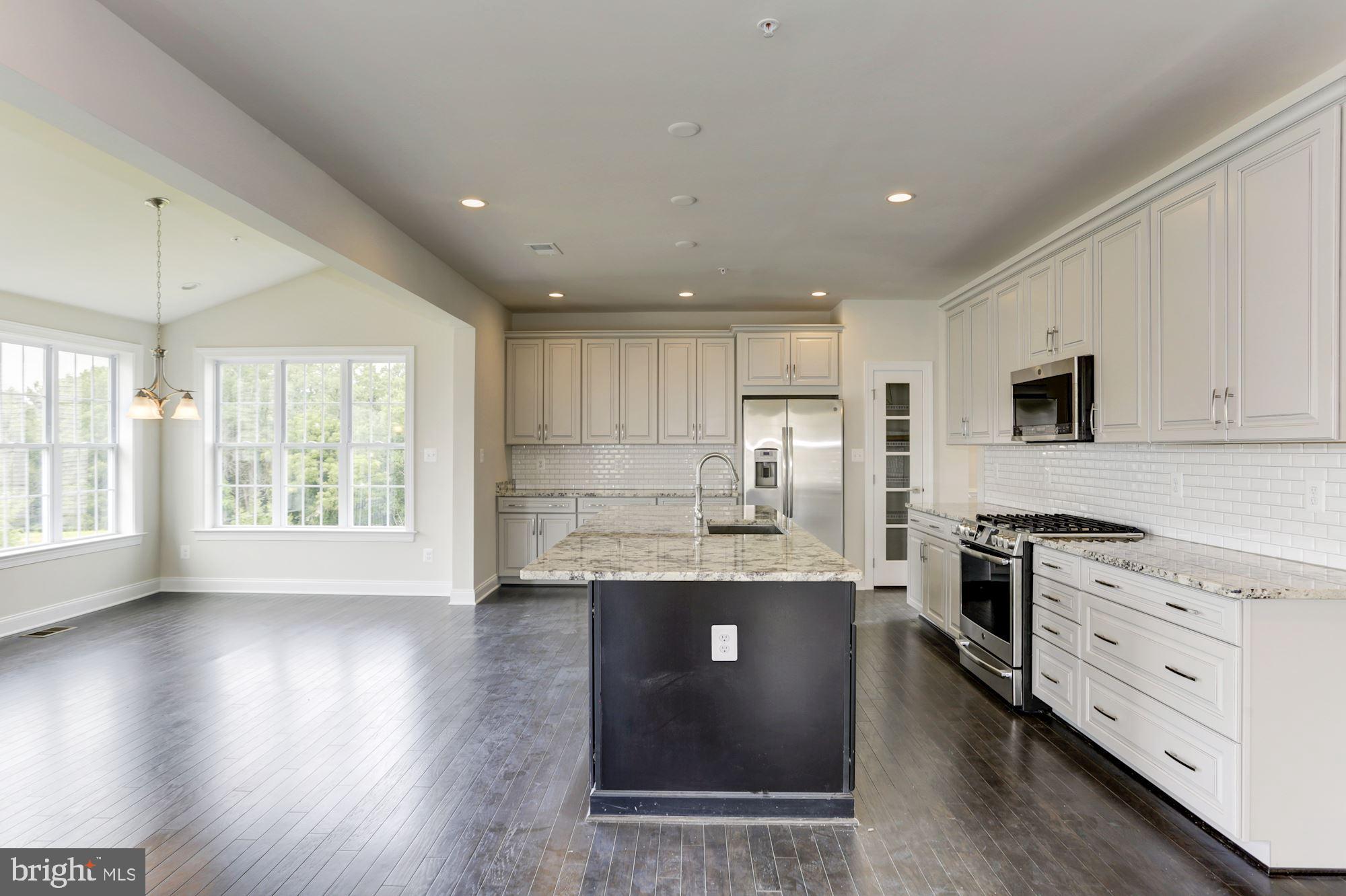 734 Dowers Road Abingdon, MD 21009 - Photo 10 of 42 Irvine Kitchen -Casual Dining