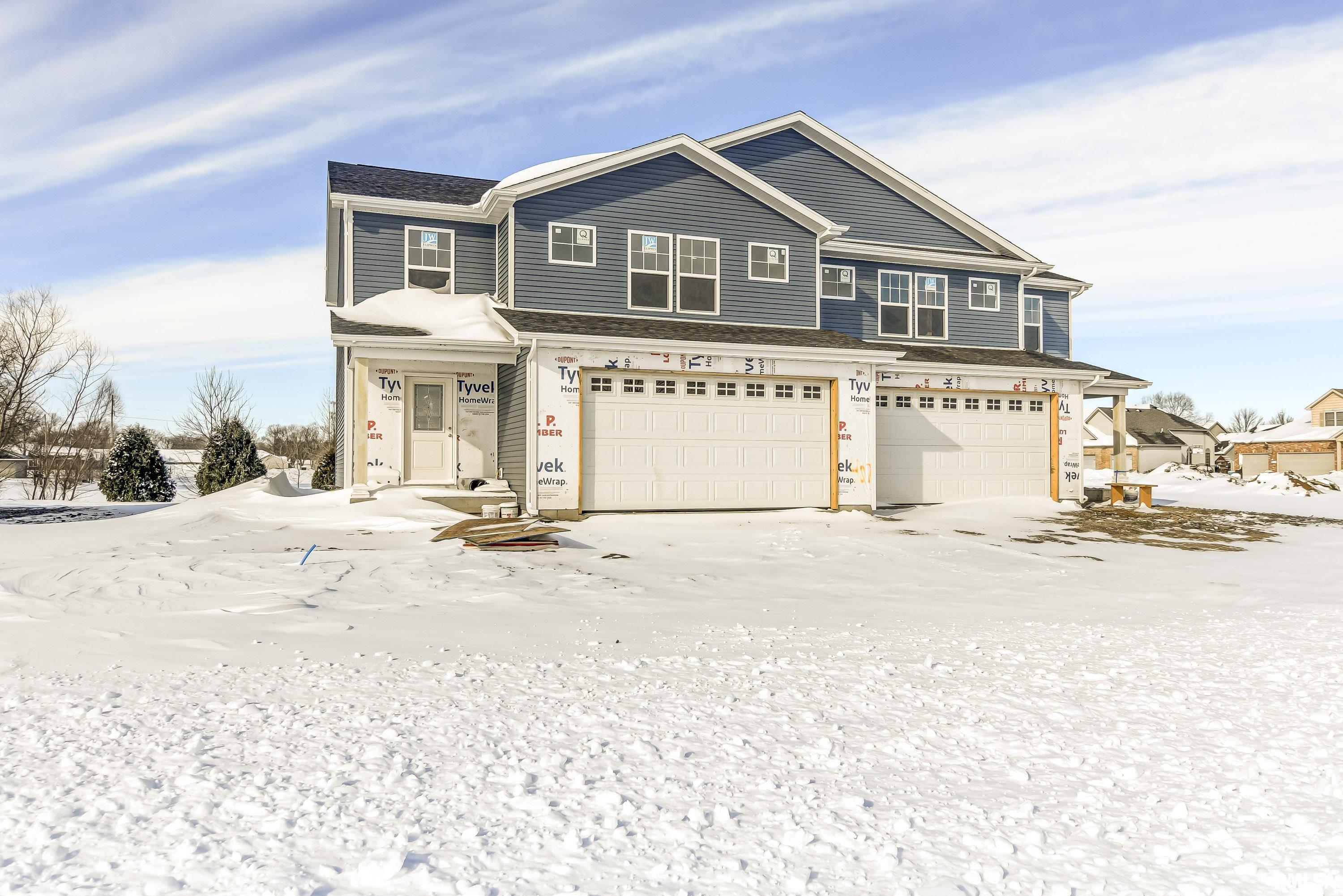 409 North Breckenridge Road Chatham, IL 62629 - Photo 2 of 5 Gallery Image 2