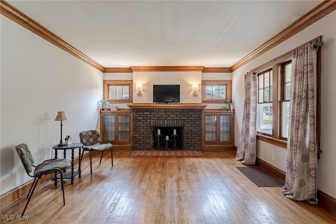 899 SOM Center Road Cleveland, OH 44143 - Photo 4 of 38 Gallery Image 4