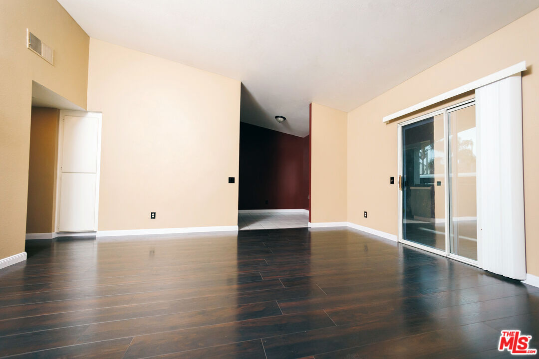 6454 Quarry Road, Unit 12 Spring Valley, CA 91977 - Photo 4 of 21 Gallery Image 4