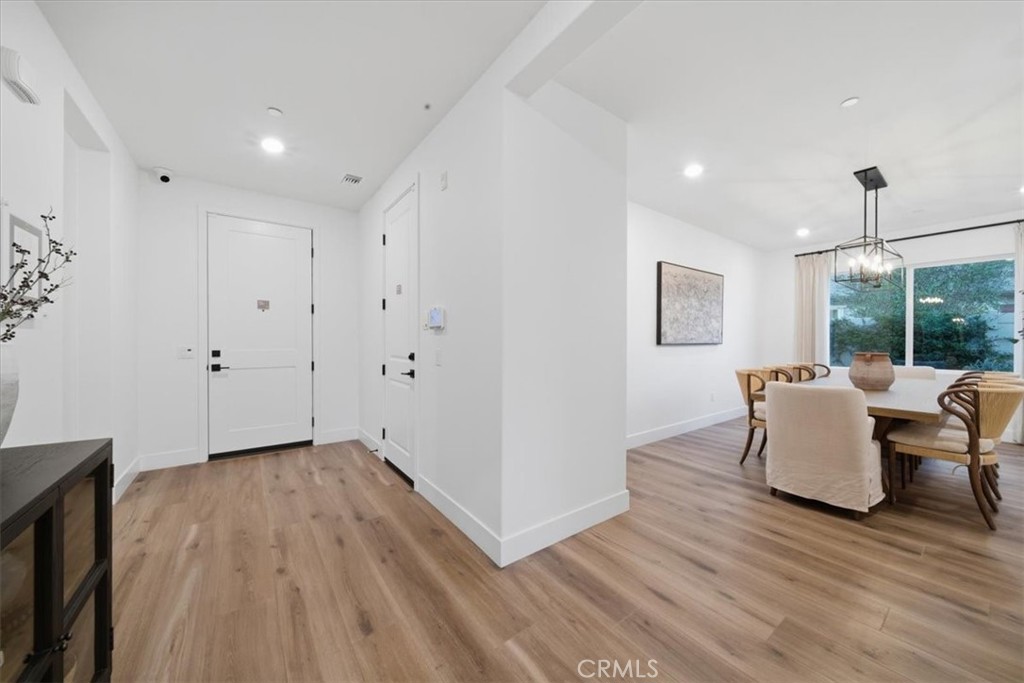 42971 Summer Lane Lancaster, CA 93536 - Photo 6 of 38 PHOTOS ARE OF MODEL MATCH, INTERIOR AND EXTERIOR FINISHES MAY VARY