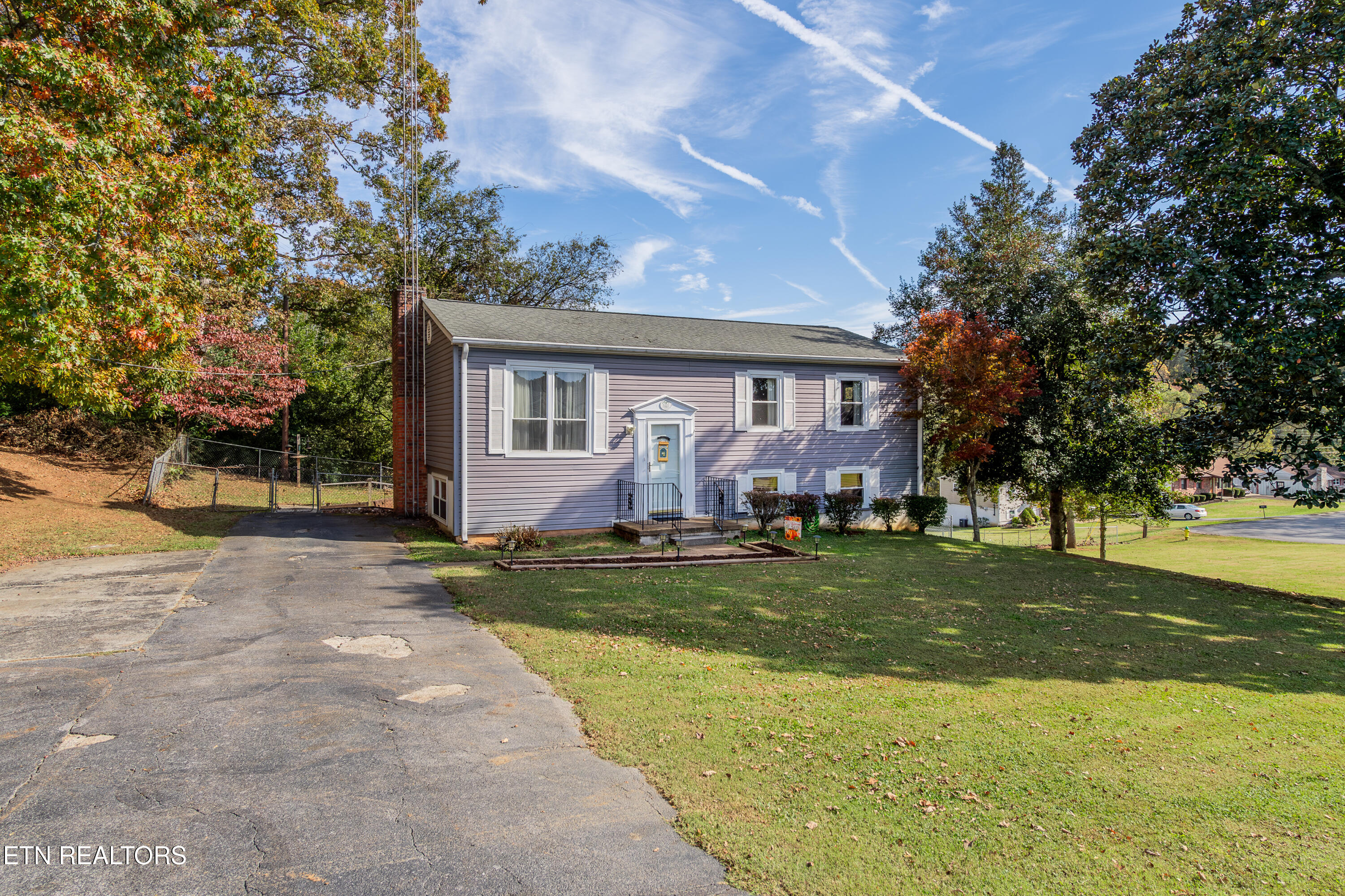 5301 Fontaine Road Knoxville, TN 37920 - Photo 2 of 57 HOB_0098-Edit