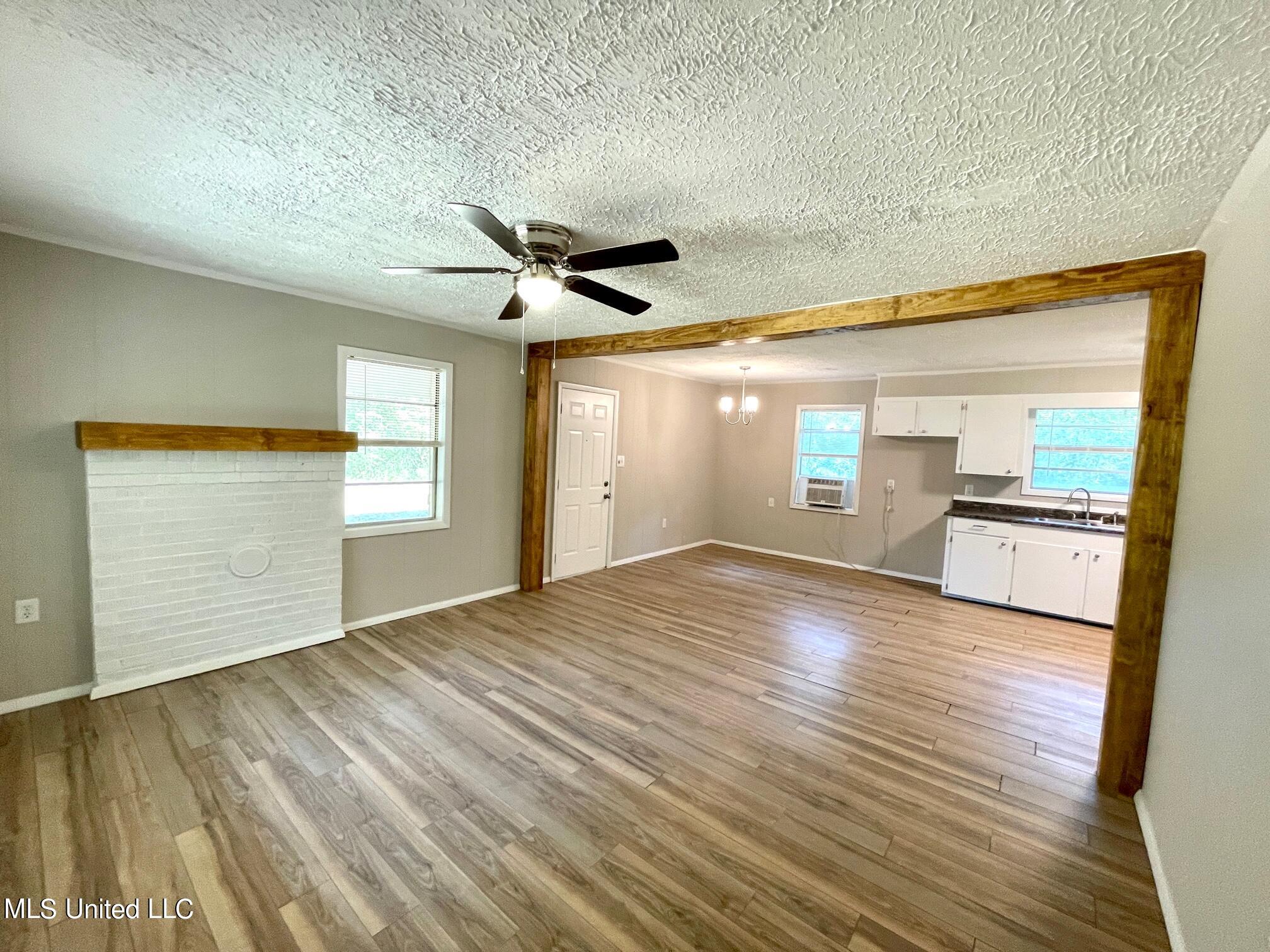814 Dossville Road Carthage, MS 39051 - Photo 10 of 23 IMG_2959
