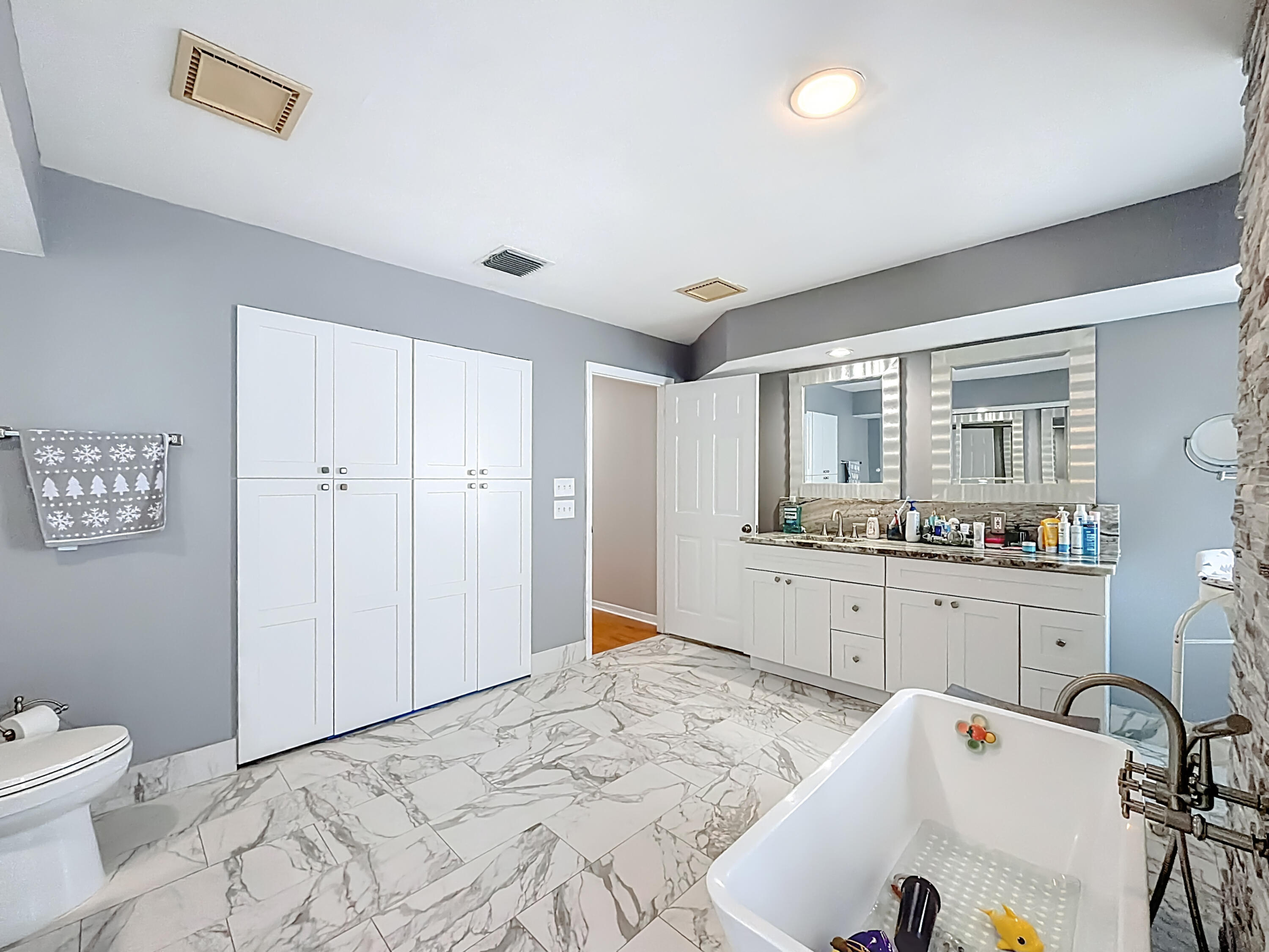 450 Northwest 53rd Street Boca Raton, FL 33487 - Photo 22 of 52 Primary Bathroom