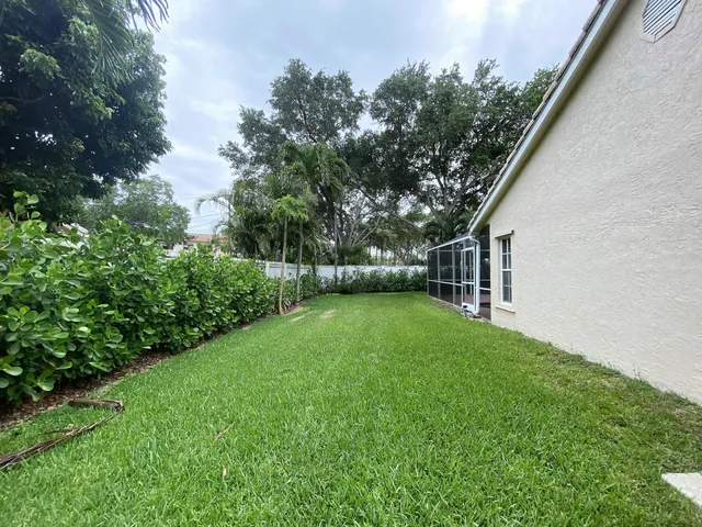 $925,000 | 450 Northwest 53rd Street, Boca Raton, FL 33487