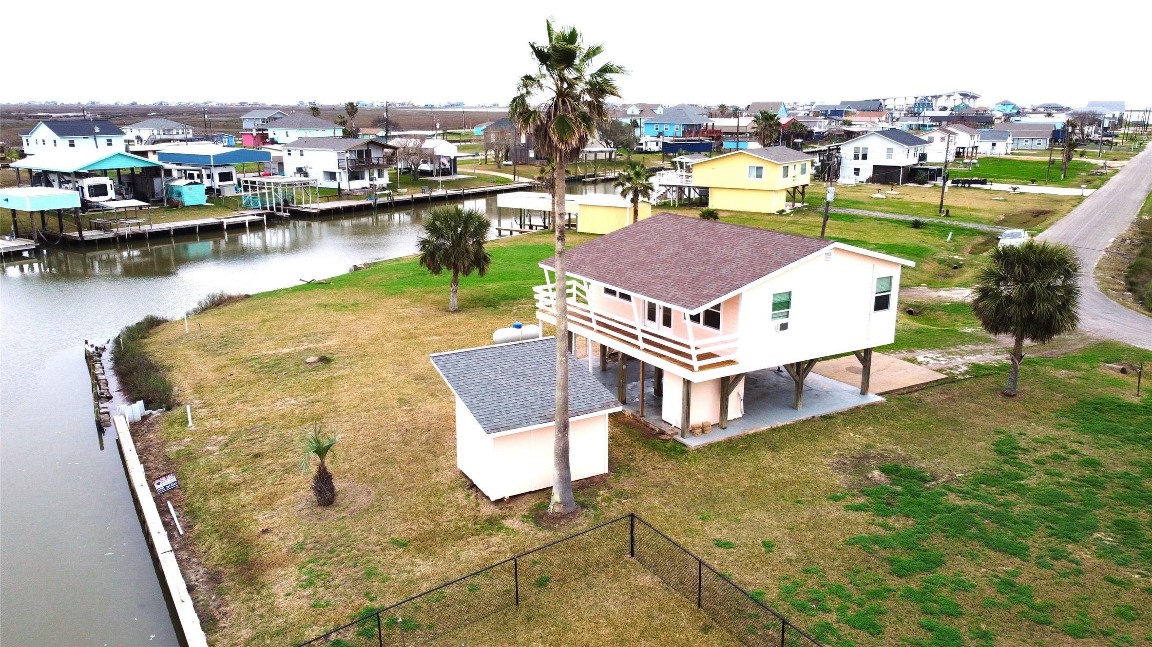 373 Neptune Street Sargent, TX 77414 - Photo 4 of 30