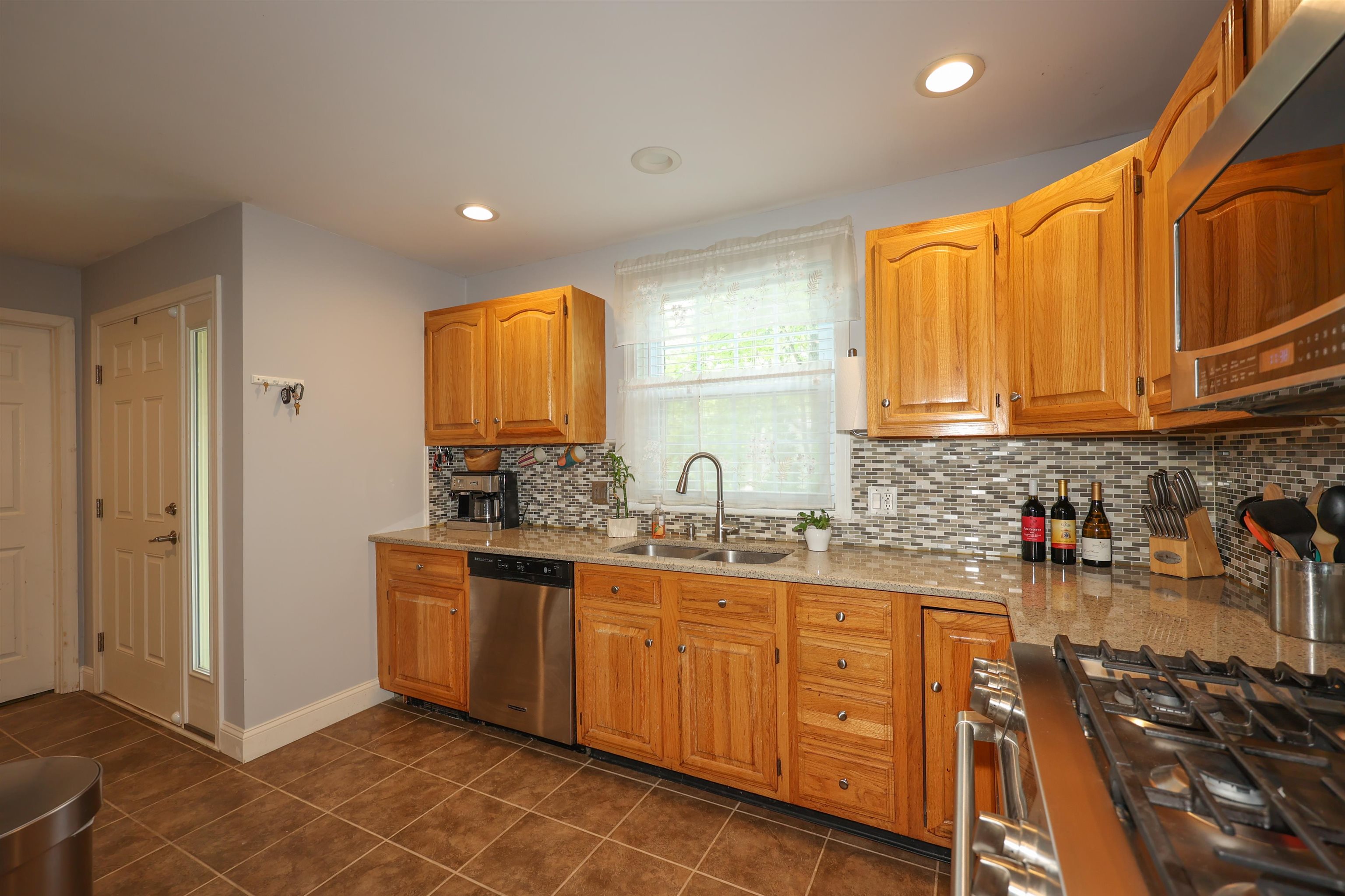 1465 Hooksett Road, Unit 376 NOTTINGHAM Hooksett, NH 03106 - Photo 9 of 34