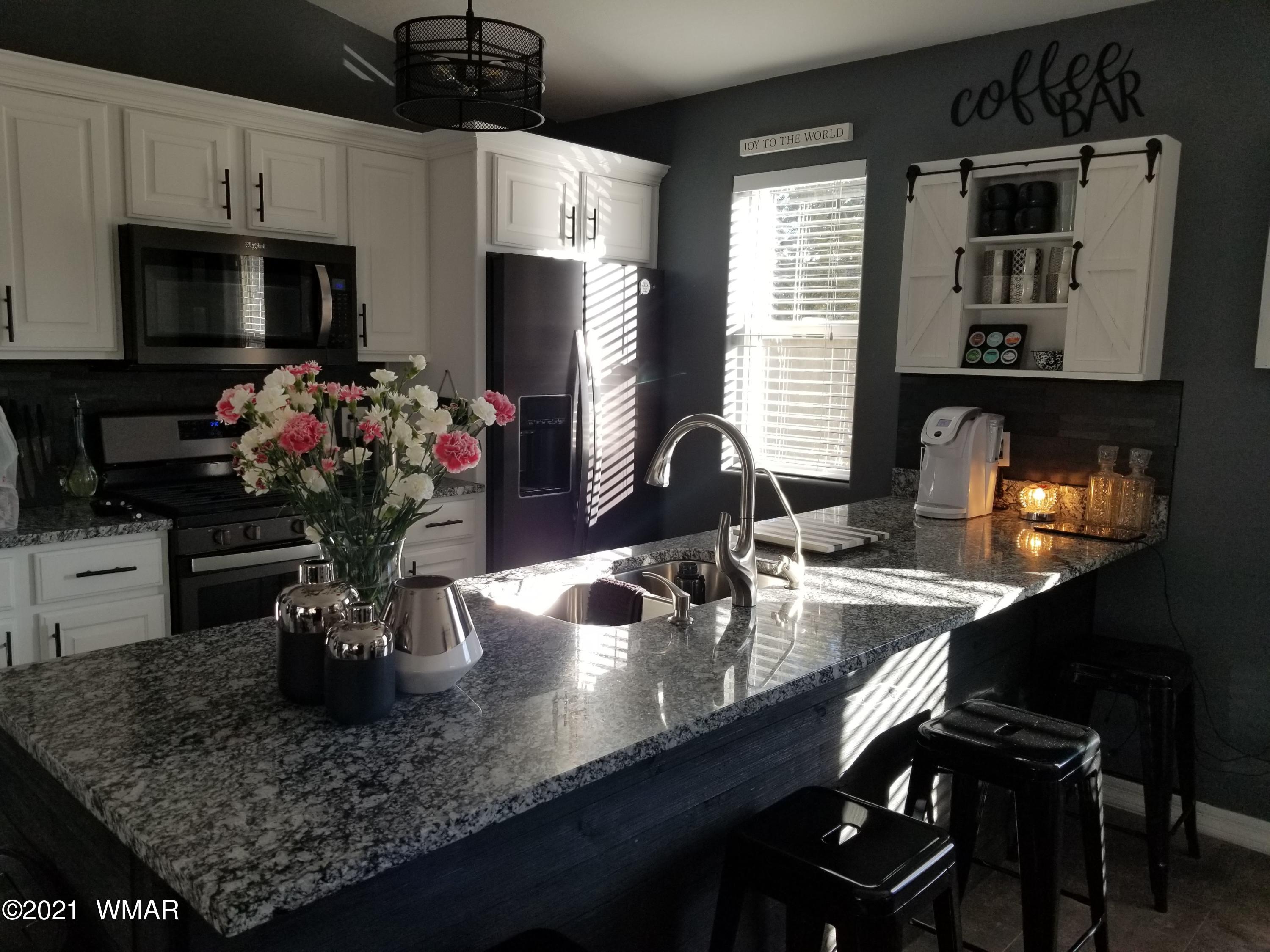 3495 Quail Run Road Overgaard, AZ 85933 - Photo 3 of 14
