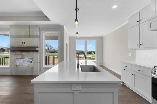 $559,855 | 9468 Shady Bend Road, Lenexa, KS 66227