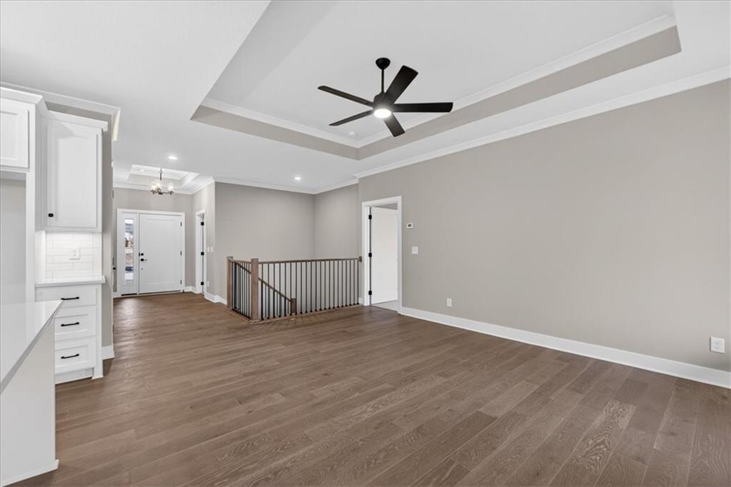 9468 Shady Bend Road Lenexa, KS 66227 - Photo 13 of 50