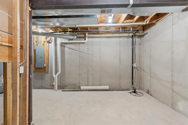 $559,855 | 9468 Shady Bend Road, Lenexa, KS 66227