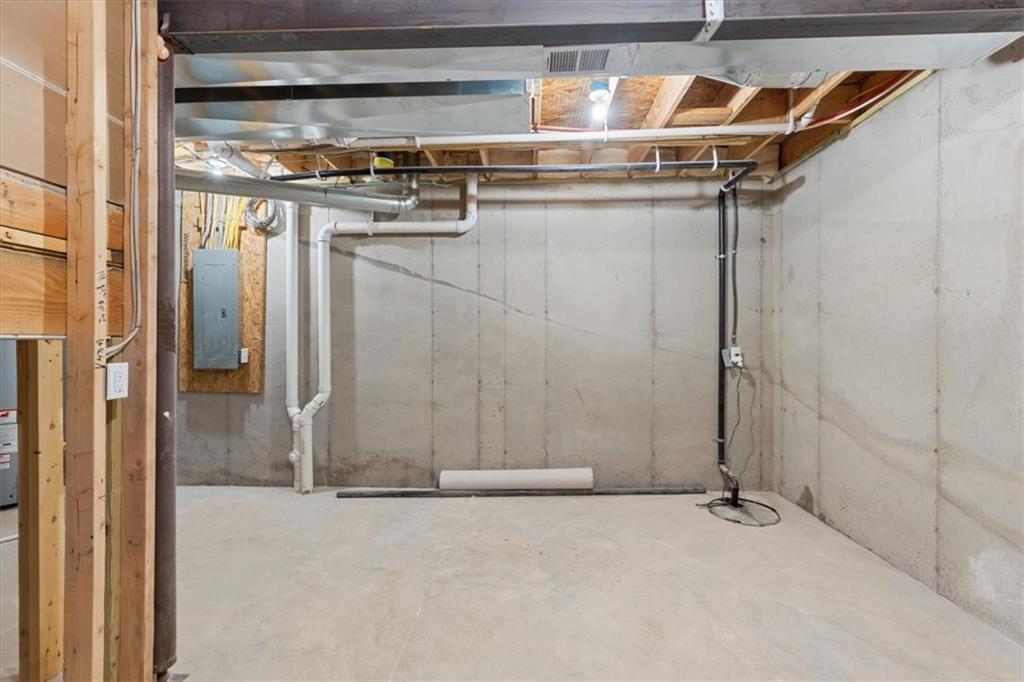 9468 Shady Bend Road Lenexa, KS 66227 - Photo 31 of 32