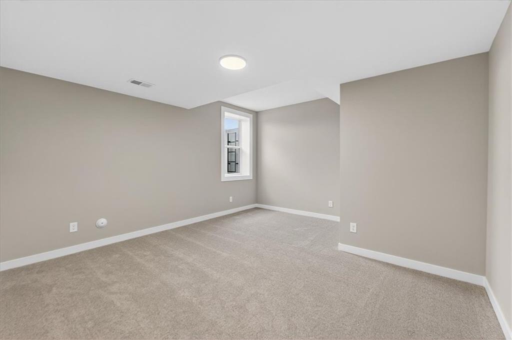 9468 Shady Bend Road Lenexa, KS 66227 - Photo 34 of 50