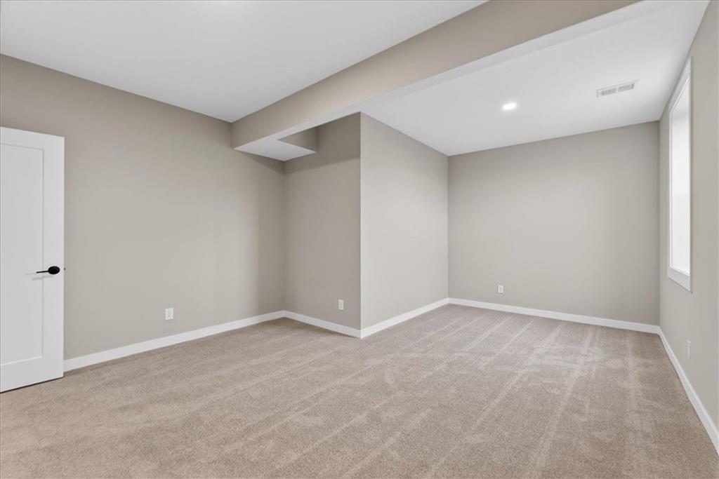 9468 Shady Bend Road Lenexa, KS 66227 - Photo 39 of 50