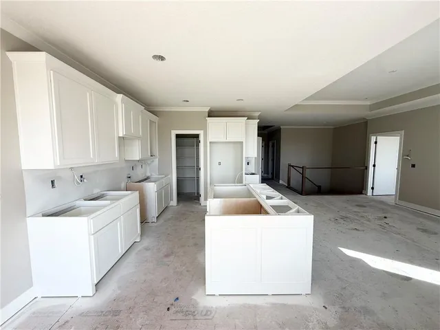 $559,855 | 9468 Shady Bend Road, Lenexa, KS 66227