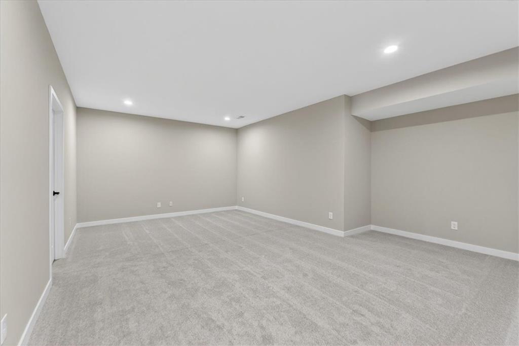 9468 Shady Bend Road Lenexa, KS 66227 - Photo 41 of 50