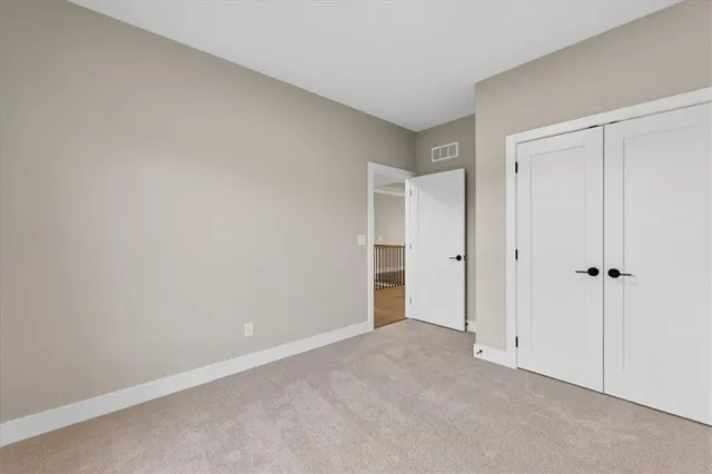 $559,855 | 9468 Shady Bend Road, Lenexa, KS 66227