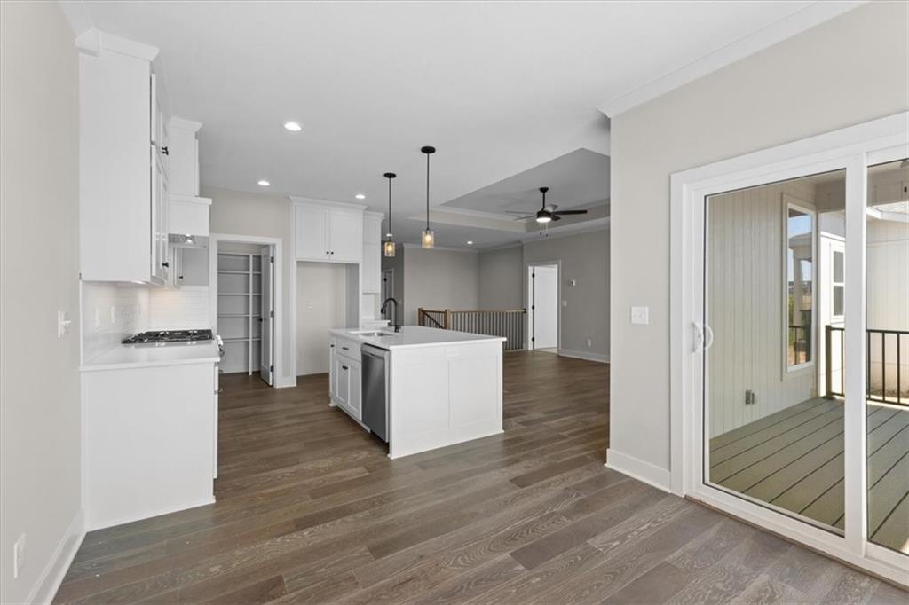 9468 Shady Bend Road Lenexa, KS 66227 - Photo 8 of 27