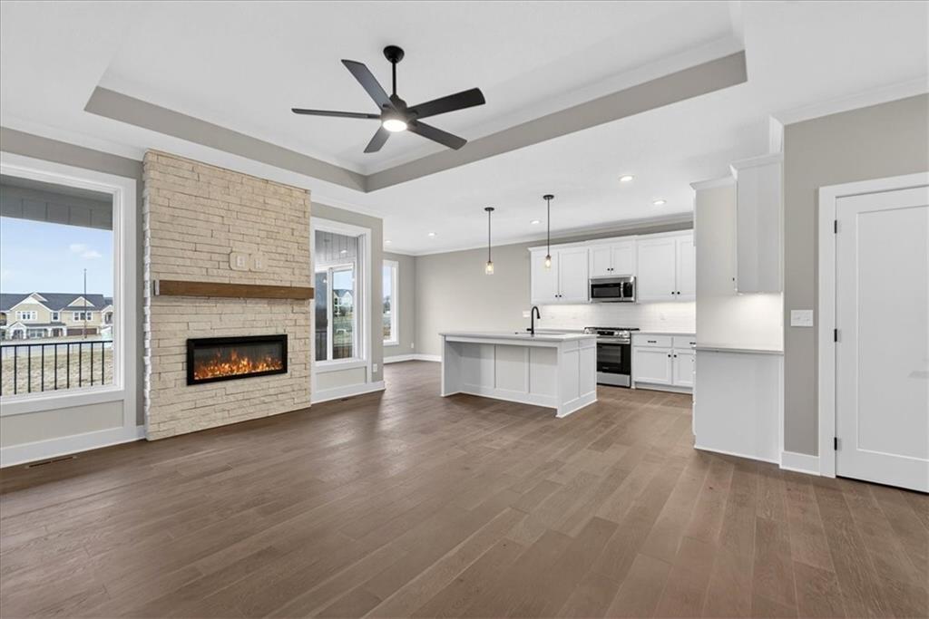 9468 Shady Bend Road Lenexa, KS 66227 - Photo 10 of 50