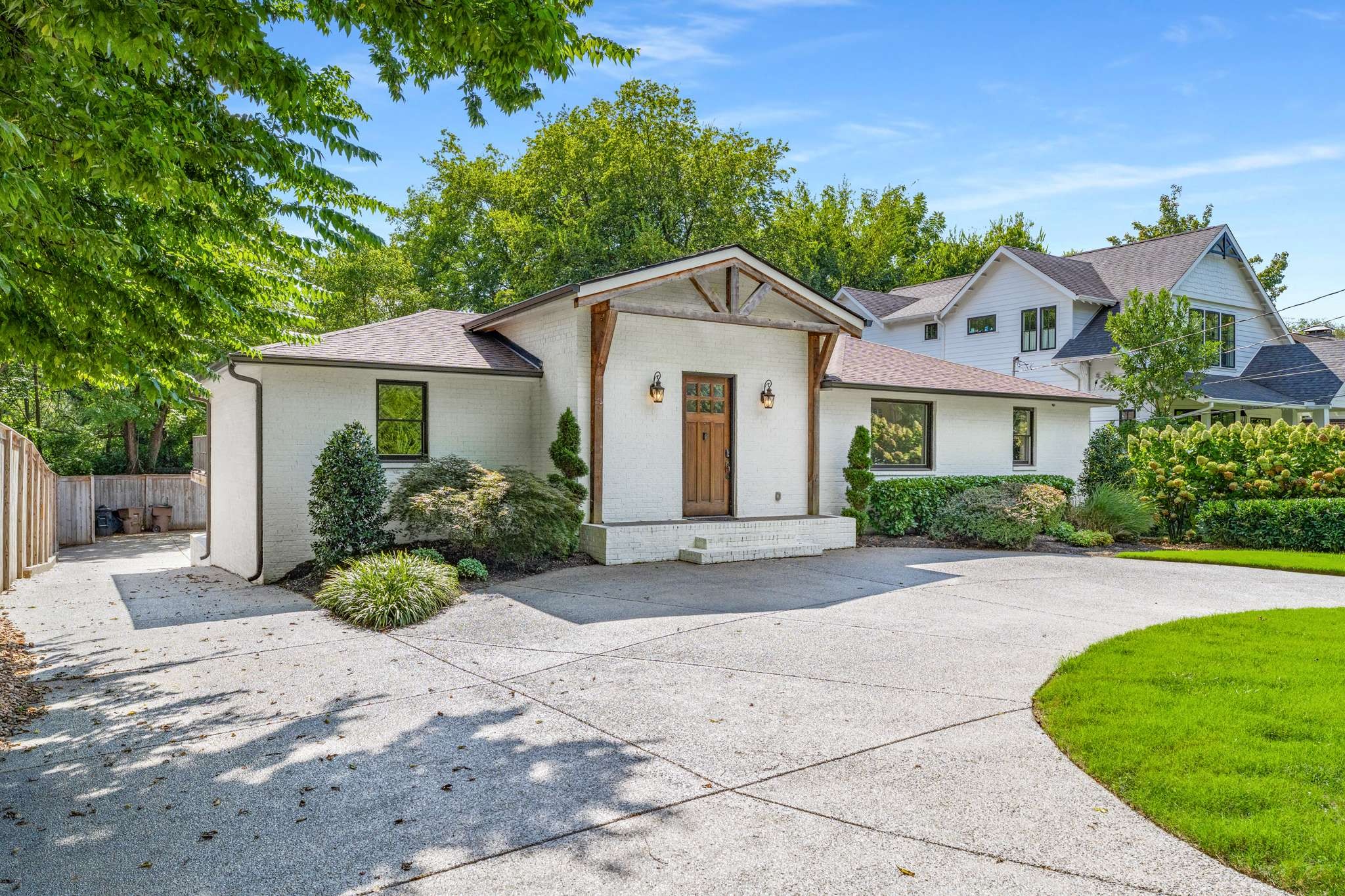 1703 Bonner Avenue Nashville, TN 37215 - Photo 2 of 44