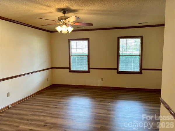 $1,075 | 1113 Peachtree Street, Lincolnton, NC 28092