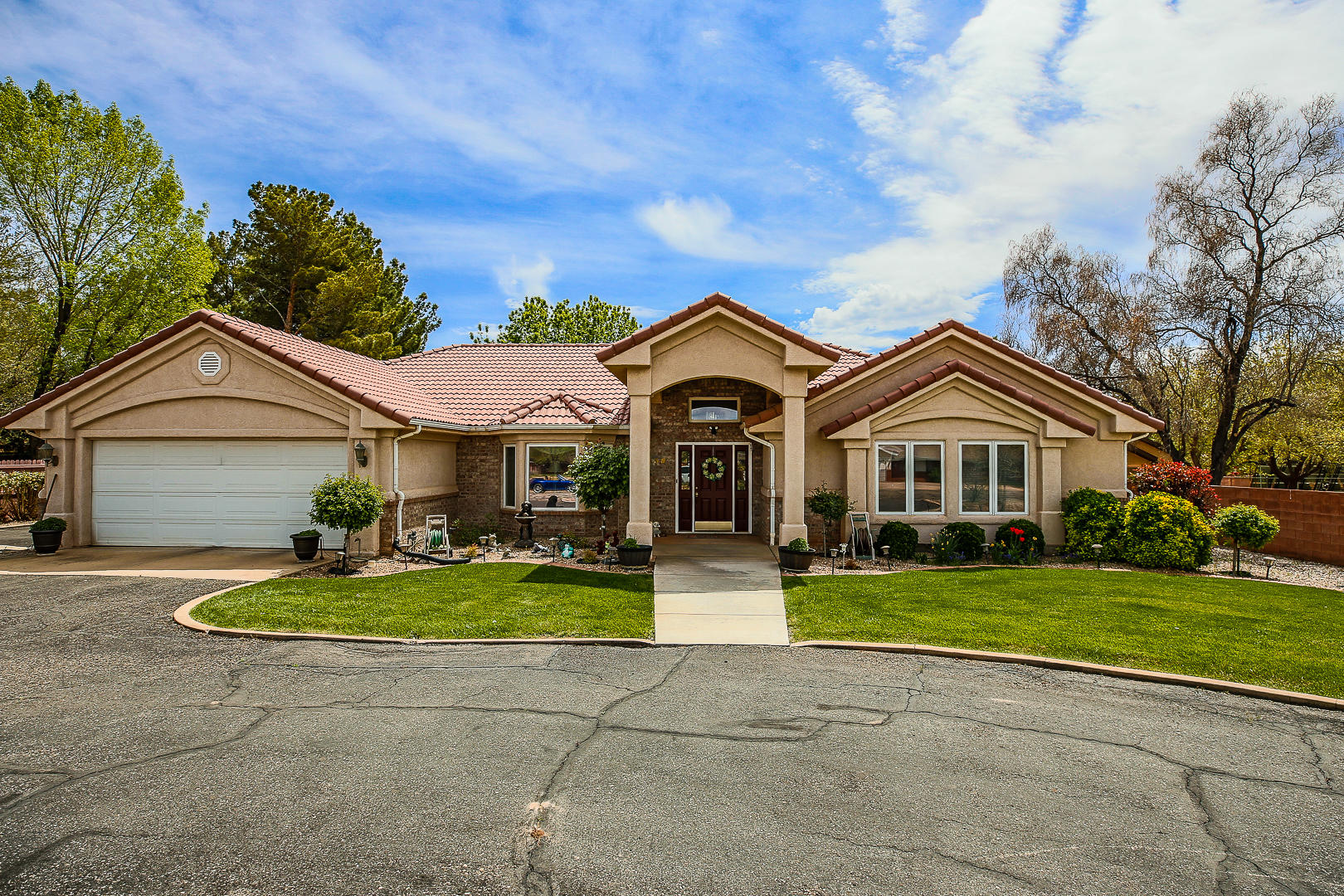 535 West Saratoga Street St. George, UT 84790 - Photo 1 of 1 535 Saratoga