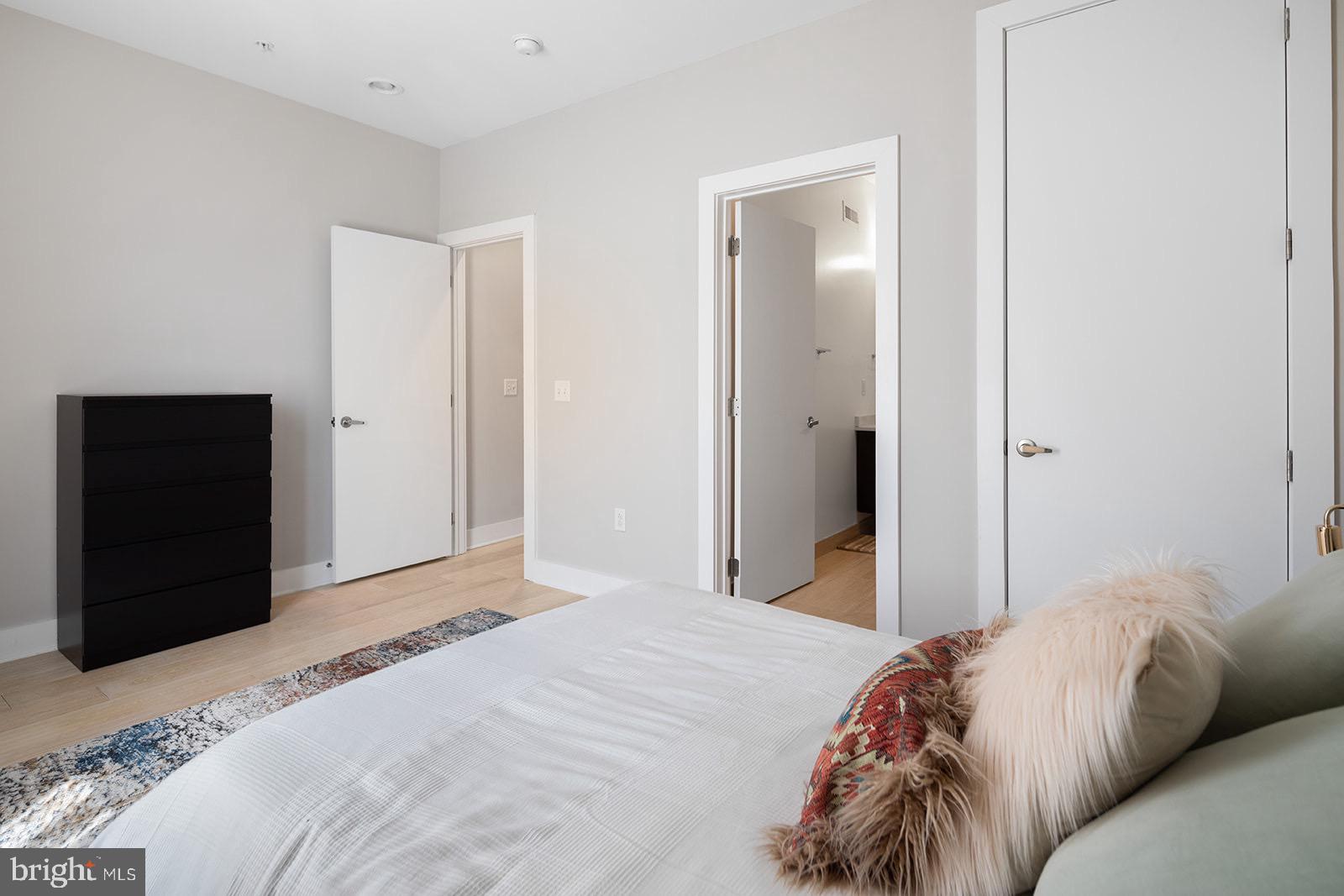 910 North 5th Street Philadelphia, PA 19123 - Photo 18 of 52