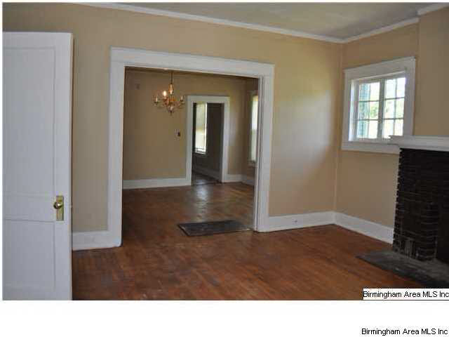 512 16th Way Southwest Birmingham, AL 35211 - Photo 3 of 10