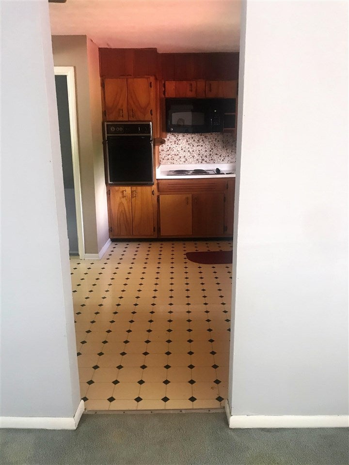 576 Burlington Road Huntington, WV 25704 - Photo 3 of 12 Gallery Image 3