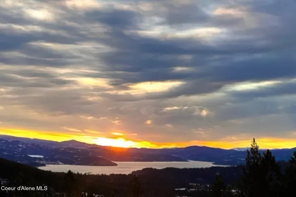 $2,985,000 | 1238 North Reynolds Road, Coeur D'Alene, ID 83814