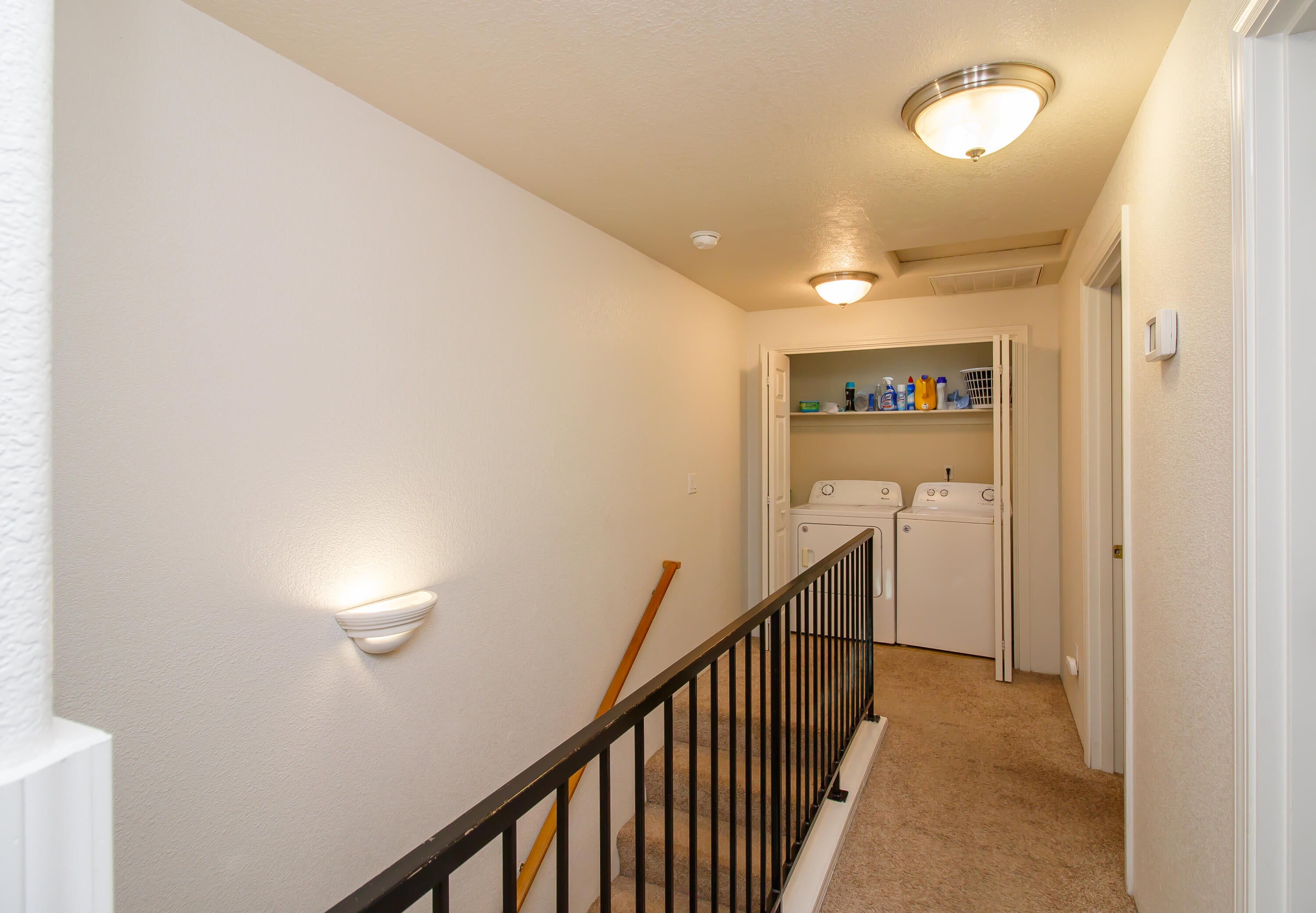607 Shadow Way Central Point, OR 97502 - Photo 20 of 28 22