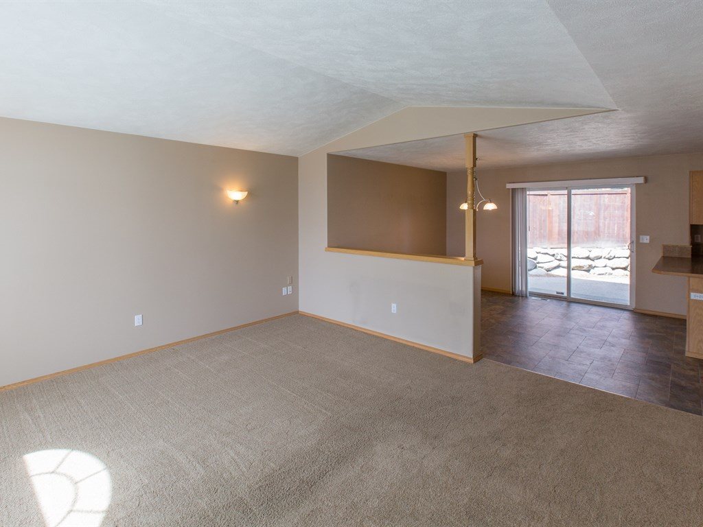 7030 South Crestview Road Spokane, WA 99224 - Photo 4 of 18