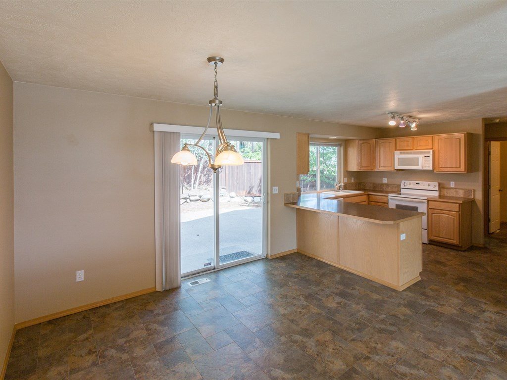 7030 South Crestview Road Spokane, WA 99224 - Photo 7 of 18