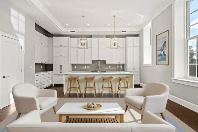 $1,150,000 | 20 Mechanic Square, Unit 2, Marblehead, MA 01945