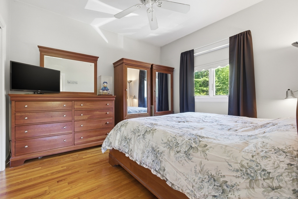 15 Long Pasture Road North Andover, MA 01845 - Photo 17 of 42