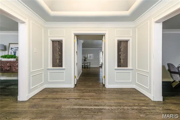 $1,389,999 | 18 Country Aire Drive, St. Louis, MO 63131