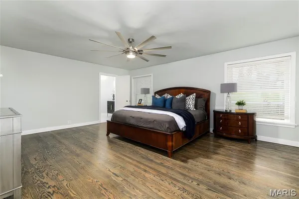 $1,389,999 | 18 Country Aire Drive, St. Louis, MO 63131