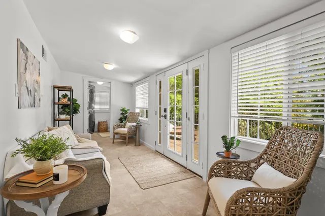 $359,999 | 1545 Olive Avenue, Redding, CA 96001